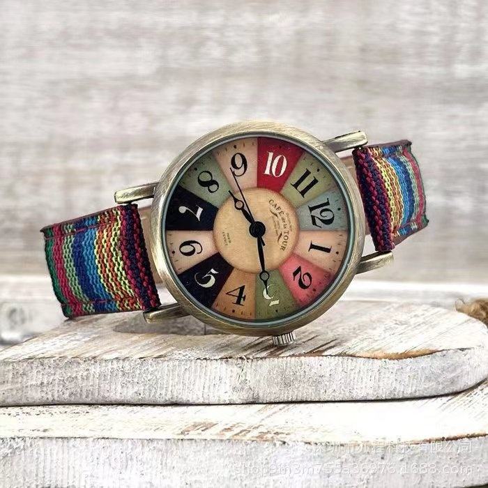 Montre en tissu cuir vintage métal doré pour femme
