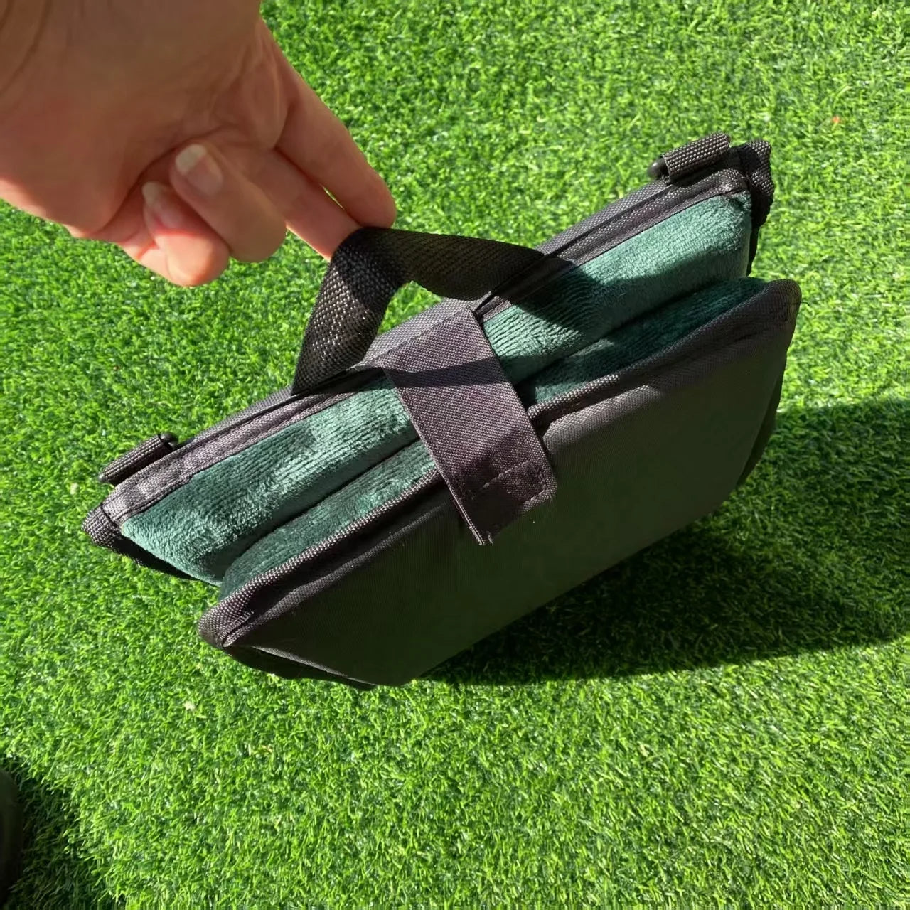 Tapis de Prière Ergonomique avec Dossier – Confort & Sérénité